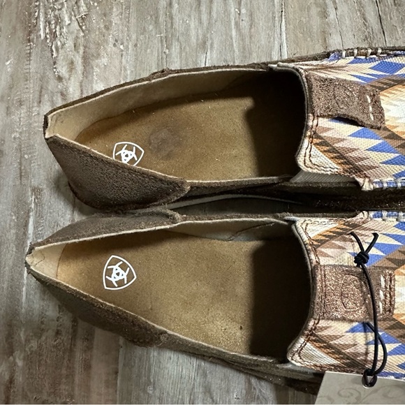 Ariat Metallic Aztec Blanket Cruiser Slip On Shoe SZ 7.5 Bronze Western NWT - Picture 3 of 7